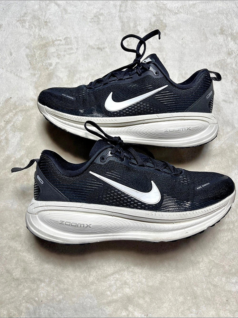 Nike Vomero 18 Running Shoes Black & White US 9 Men’s